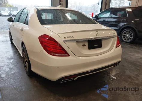 2016 Mercedes-Benz S 550 4Matic z USA, uszkodzony, nr VIN WDDUG8FB6GA243780